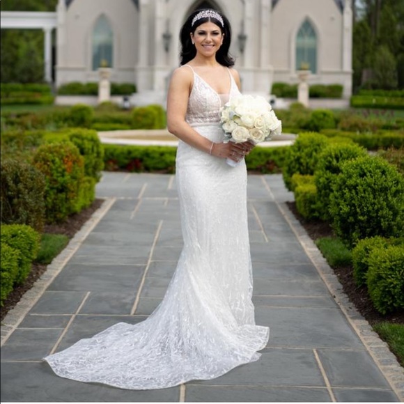 Calla Blanche Wedding Dress - Picture 3 of 12